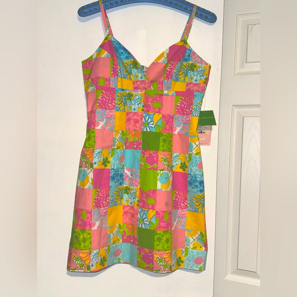 Lilly Pulitzer NWT ( hard to find) 
Size 10 Brett dress 
Stretch